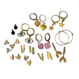 🌼3 for $20 - Entire Bundle of x15 Gold Tone Earrings